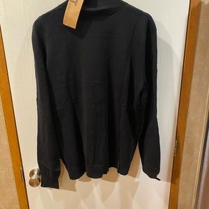Men’s black sweater size XL